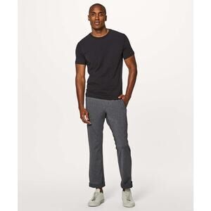 Lululemon Discipline Pant in Heathered Black Size Small